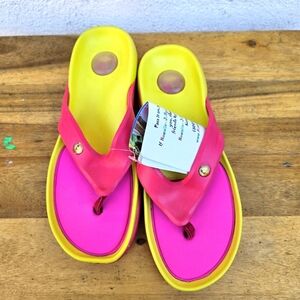 Hawaiian Jellys Ultra Comfort Mango Fruit Unisex  Sandals Women's Size 8